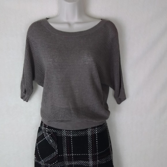 EXPRESS Crocheted Dolman Sleeve‎ Sweater Size XSmall in Dark Tan - Picture 1 of 12